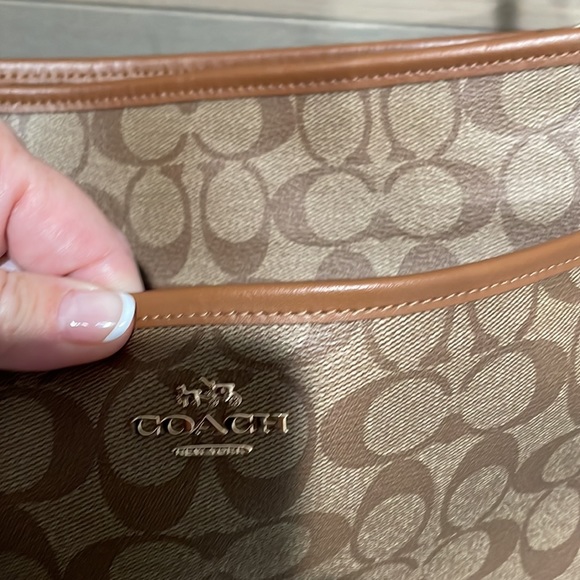 Coach Crossbody - Picture 6 of 6